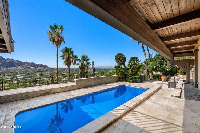Building Photo - 6900 N Highlands Dr