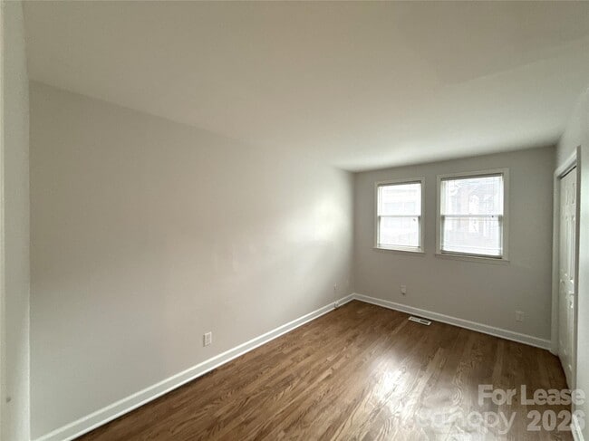 Building Photo - 815 Lexington Ave