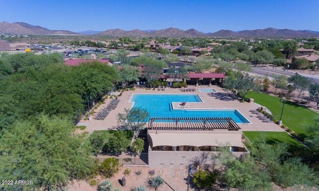 Building Photo - 2413 W Sienna Bouquet Pl