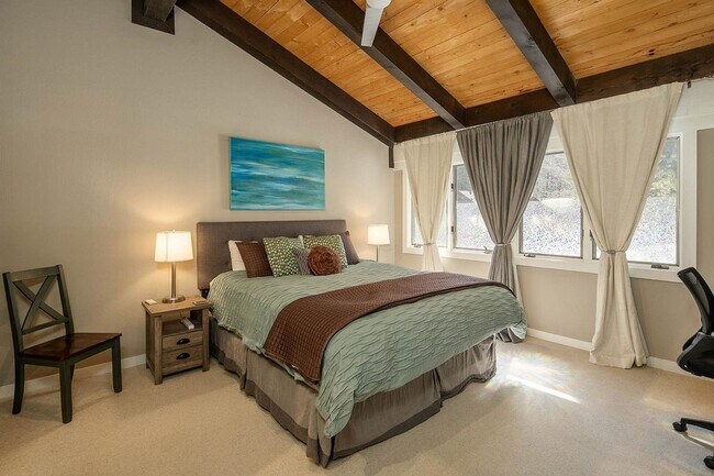 Building Photo - Elevated Olympic Valley Two-Bedroom Condo