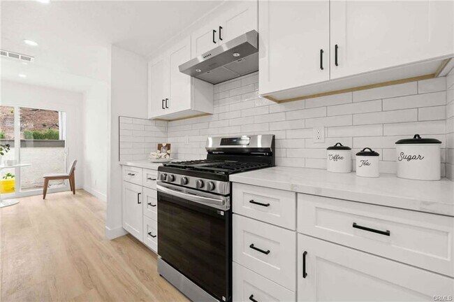 Building Photo - 1782 Palisades Dr