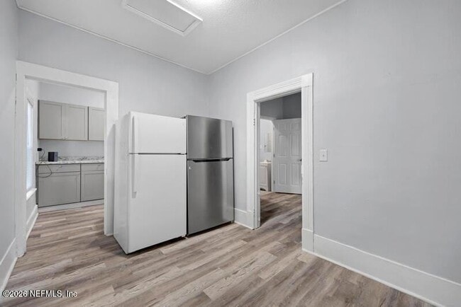 Building Photo - 1648 W 36th St