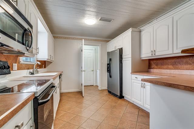 Building Photo - 6421 Winifred Dr