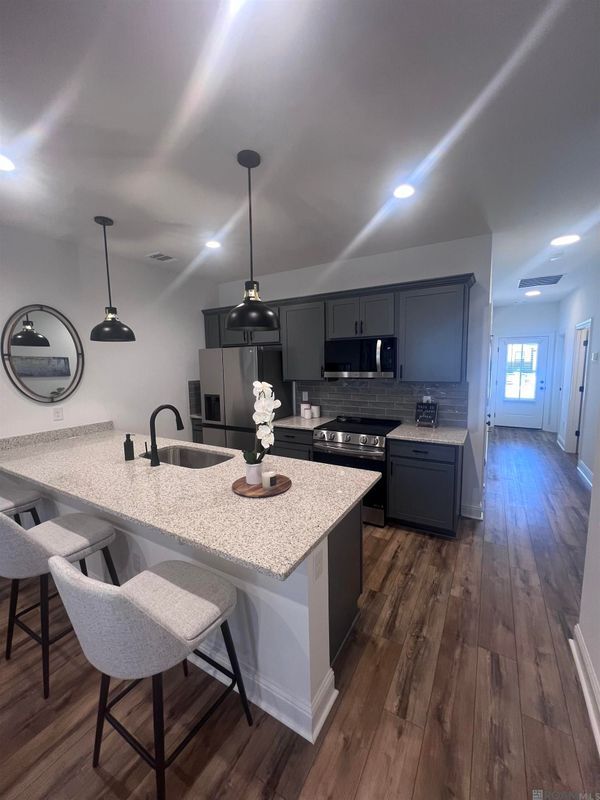 Building Photo - 14810 Jefferson Hwy