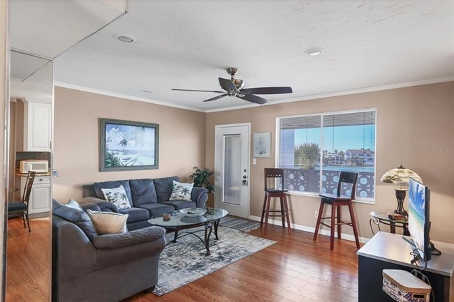 Building Photo - 761 John Ringling Blvd