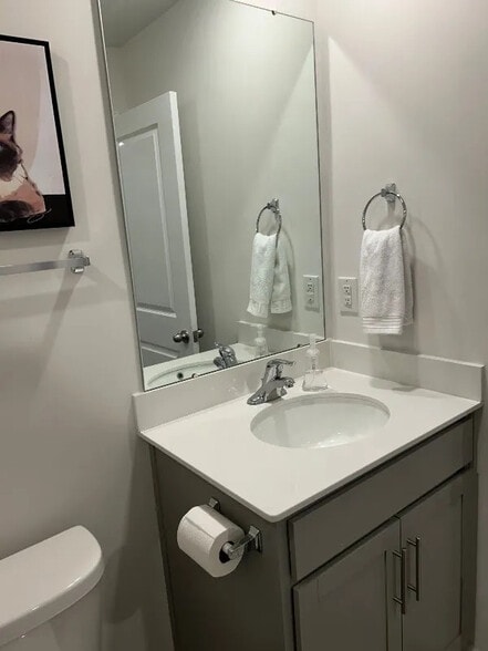 Building Photo - Room in Townhome on Murray Br Dr