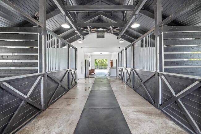 Building Photo - 14289 Equestrian Way