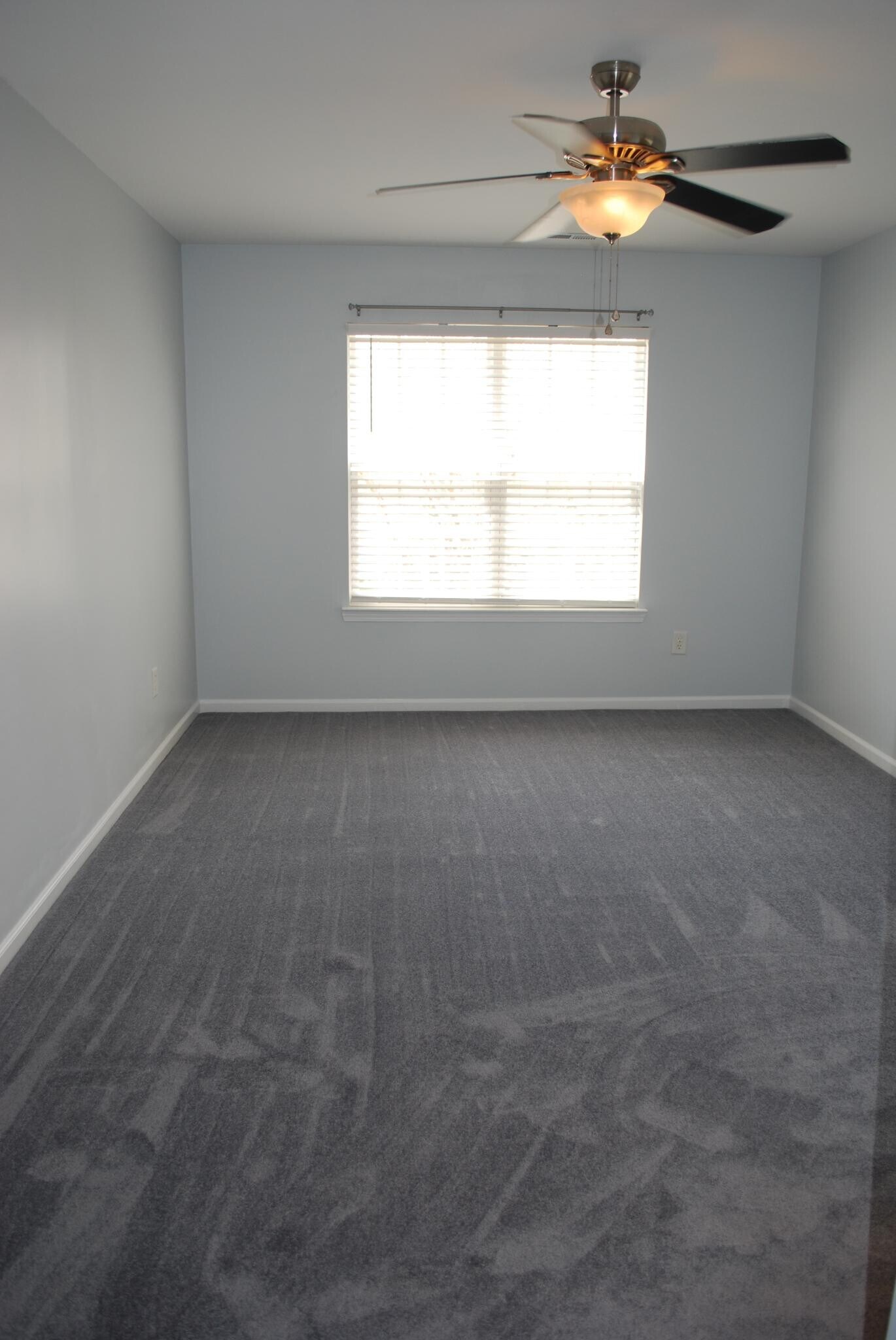 Building Photo - 9239 Ducati Ln