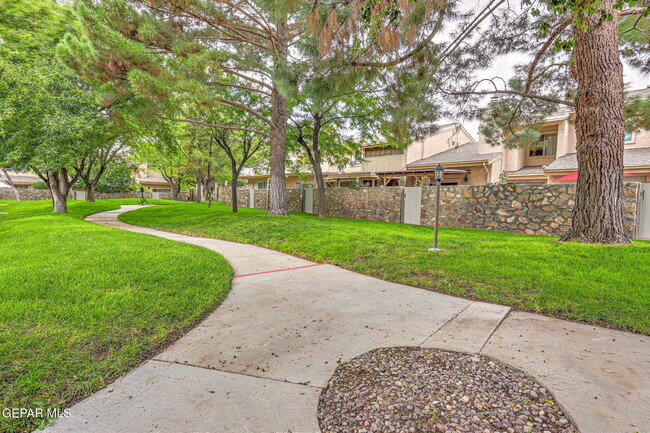 Building Photo - 1742 Pico Alto Dr