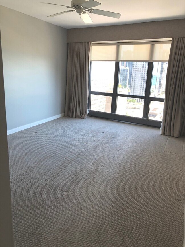 Building Photo - 130 N Garland Ct