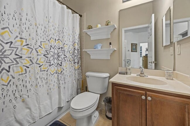 Building Photo - 3128 Grandiflora Dr