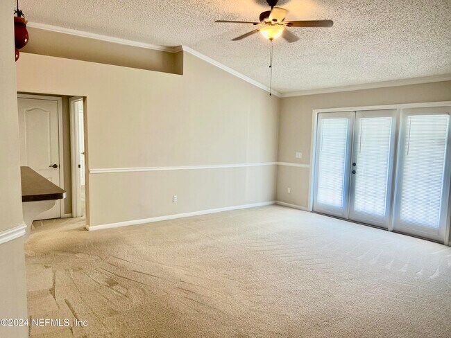Building Photo - 14019 Crestwick Dr W