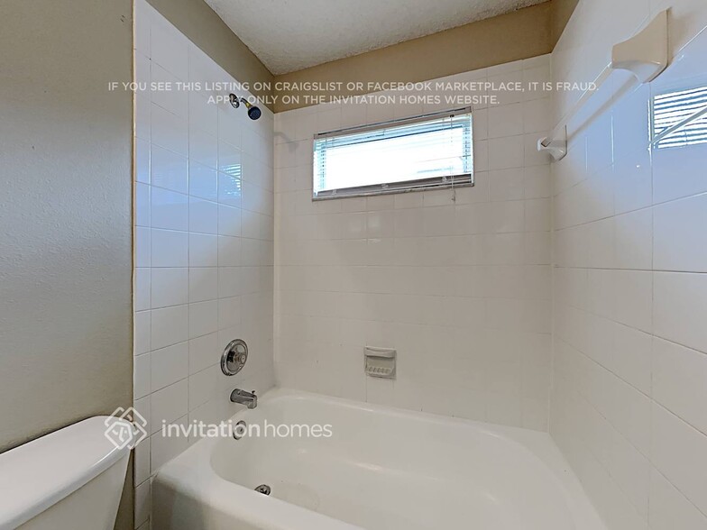 Building Photo - 11741 Brenford Crest Dr