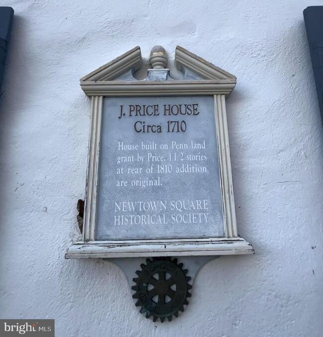 Building Photo - 571 N Newtown Street Rd