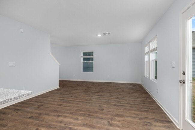 Building Photo - 4 bedroom, 2.5 bath built in 2025 by DR Horton in Byhalia