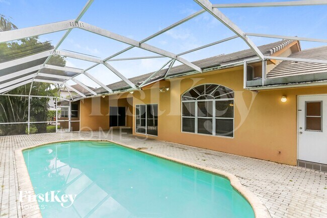 Building Photo - 19340 NW 8th St