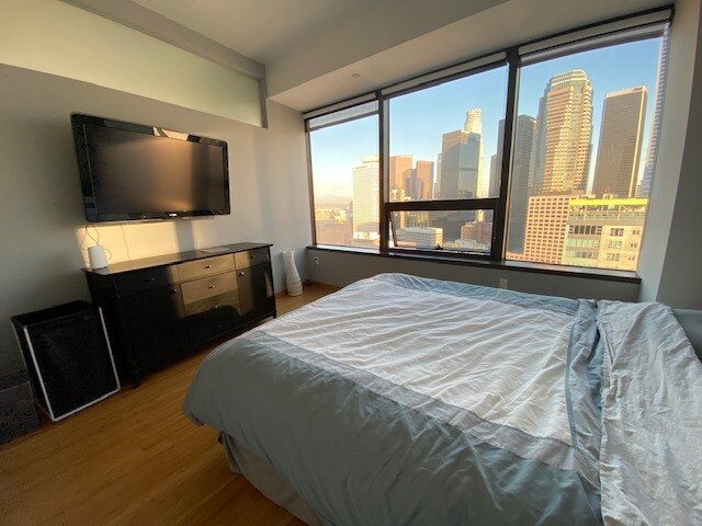 Building Photo - 1100 Wilshire Blvd