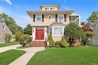 Building Photo - 248 Denton Ave