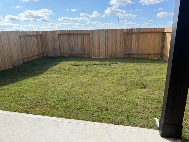 Building Photo - 3550 Blue Mockingbird St