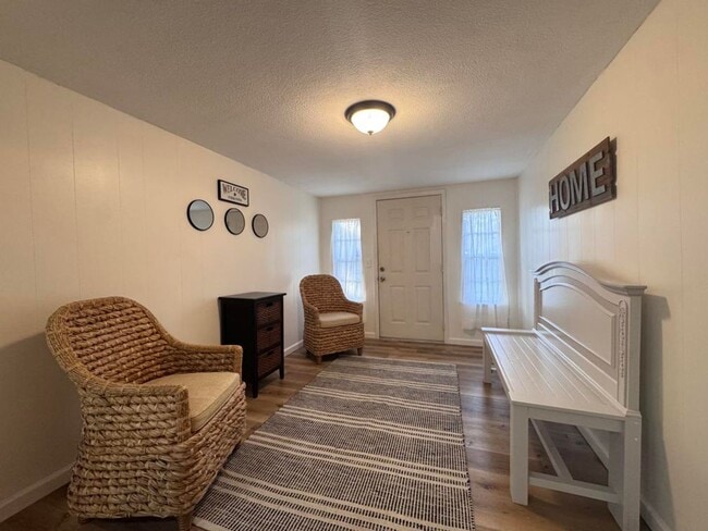 Building Photo - Charming 4 Bedroom in Port Orange