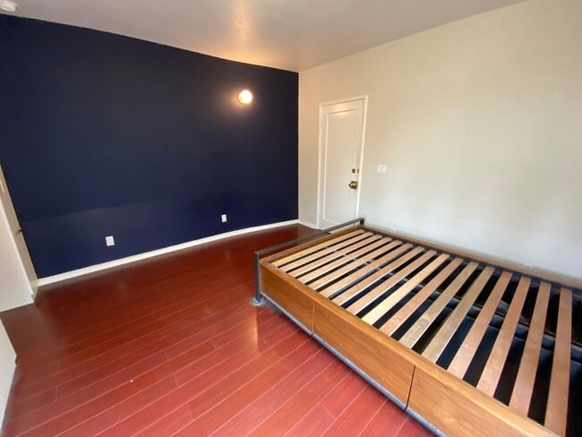 Building Photo - 2811-2815 Telegraph Ave