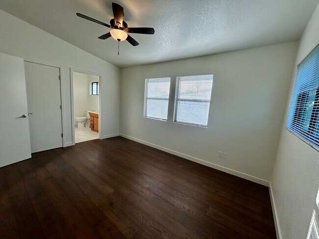 Building Photo - 1601 San Pascual St