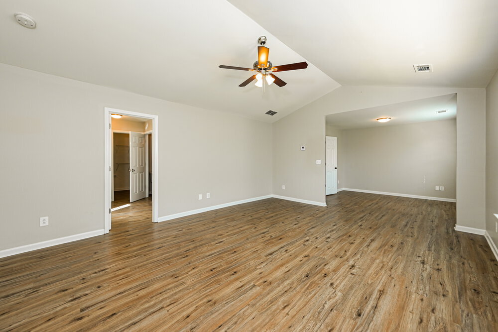 Building Photo - 353 Franklin St