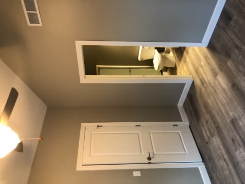 Building Photo - 628 Davis St