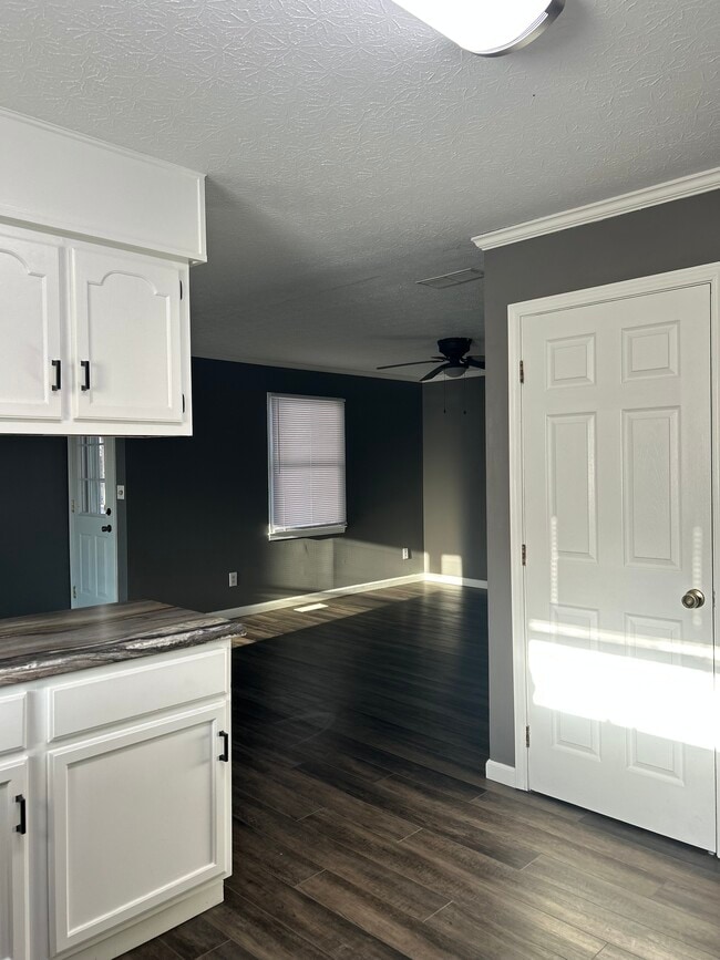 Building Photo - 1030 Finney Rd