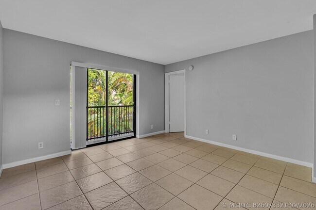 Building Photo - 21904 Lake Forest Cir