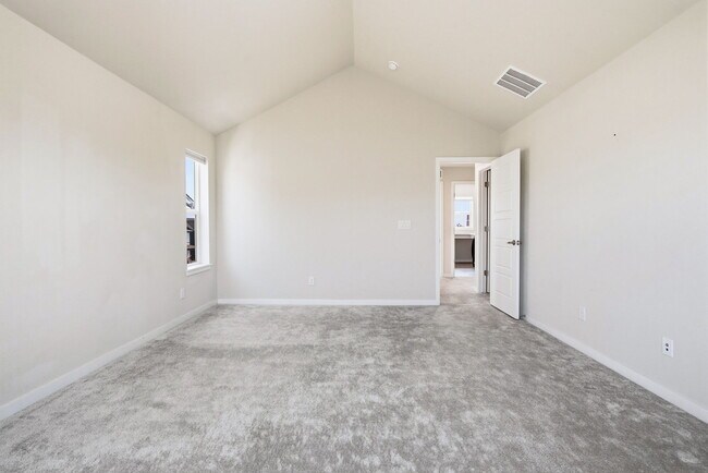 Building Photo - 137 Mohawk Cir