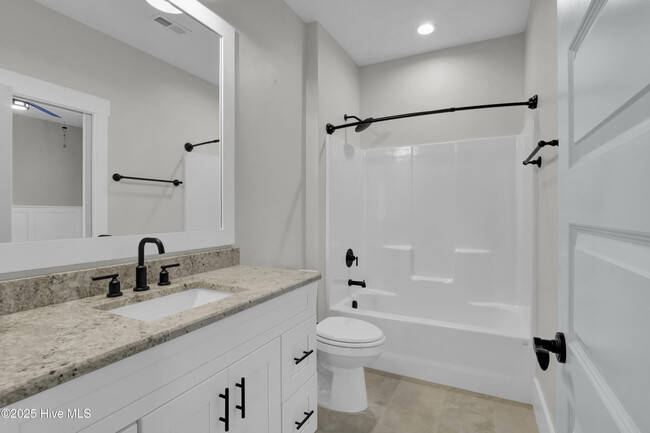 Building Photo - 856 Bedminister Ln