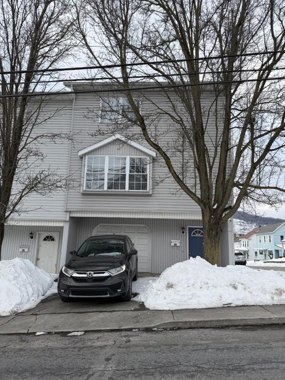 Building Photo - 500 Spang St