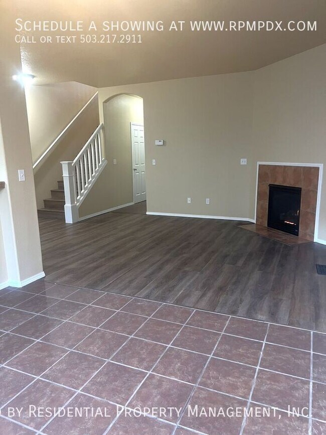 Building Photo - 17284 SW Pleasanton Ln
