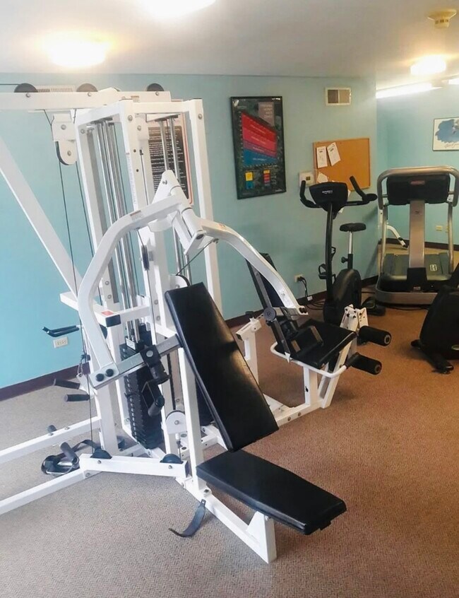 Building Photo - 3255 Kirchoff Rd