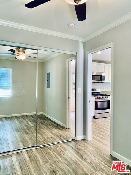 Building Photo - 451 Ivy St