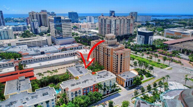 Building Photo - 780 S Sapodilla Ave