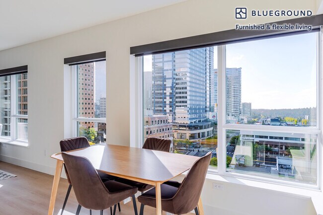 Building Photo - 10301 NE 10th St