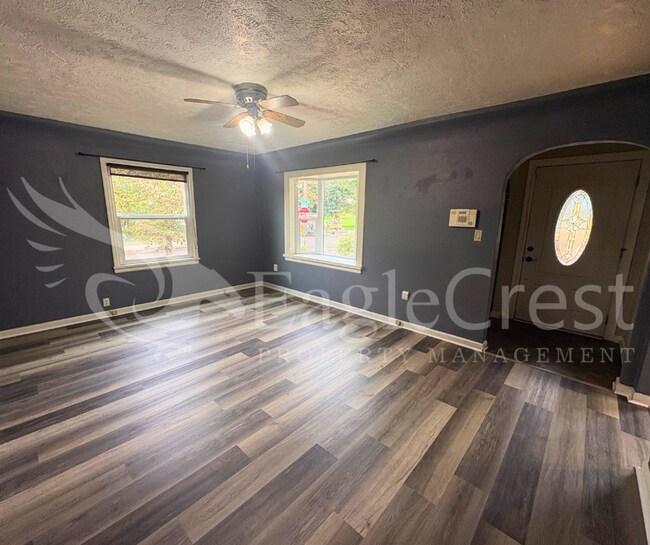 Building Photo - 127SW6