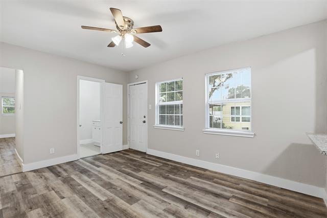 Building Photo - 227 S Hampton Rd