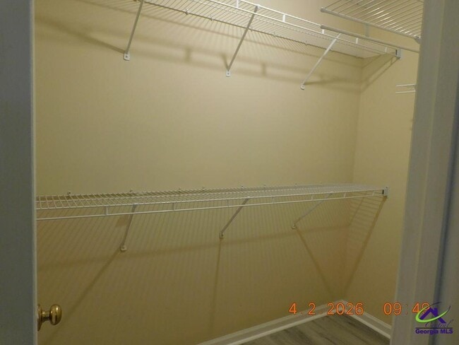 Building Photo - 225 Waterford Dr