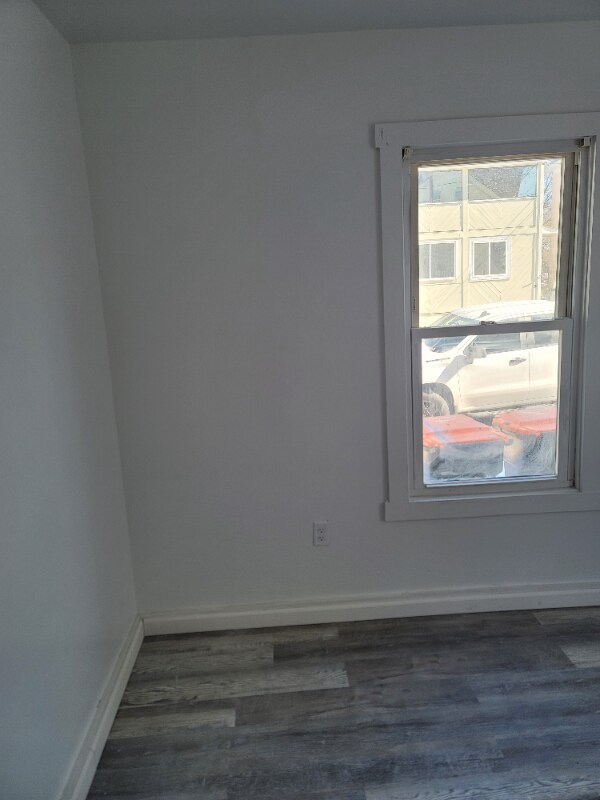 Building Photo - 92 Twiss St