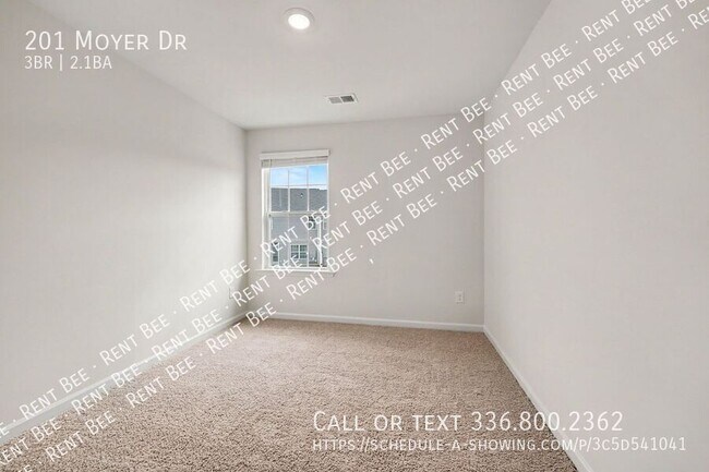 Building Photo - 201 Moyer Dr