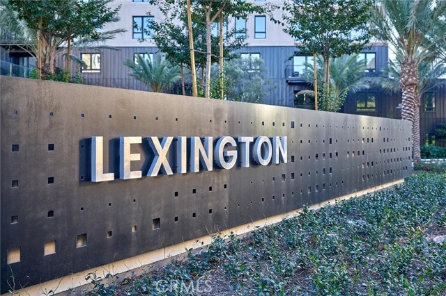 Building Photo - 3201 Rivington
