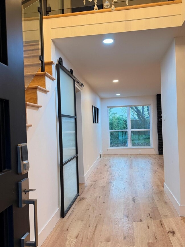 Building Photo - 7806 Rolling Acres Dr