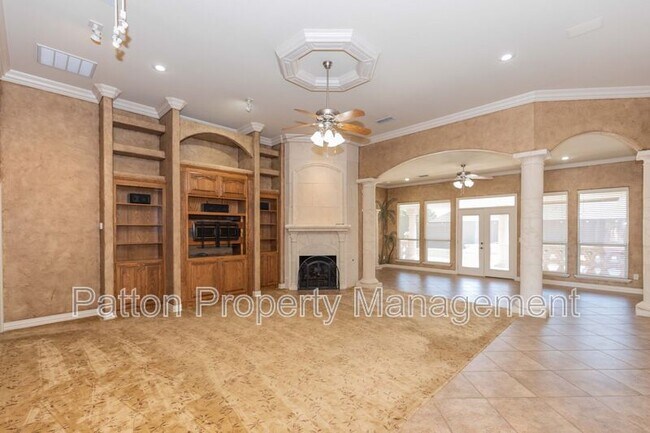 Building Photo - 6910 Logan Pl
