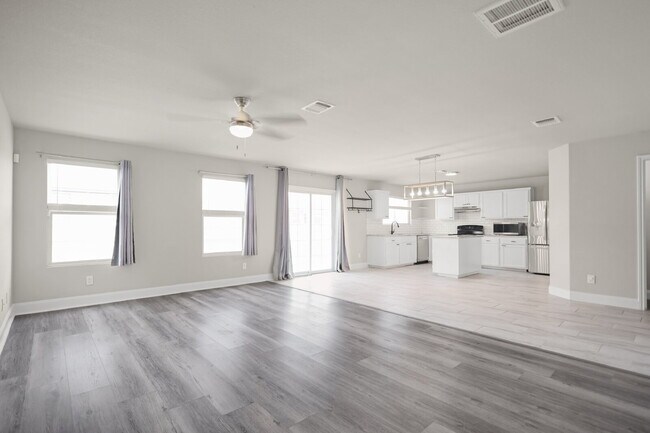 Building Photo - Application fee waived for approved applications. Contact us for details. Spacious 4-bedroom, 2.5...