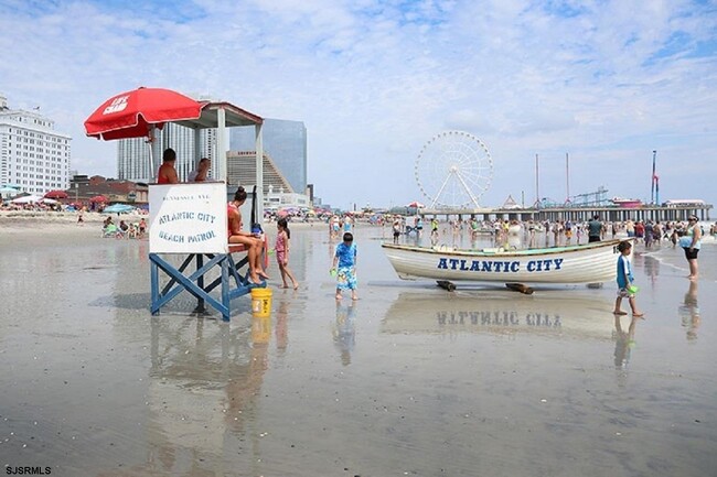 Building Photo - 3101 Boardwalk