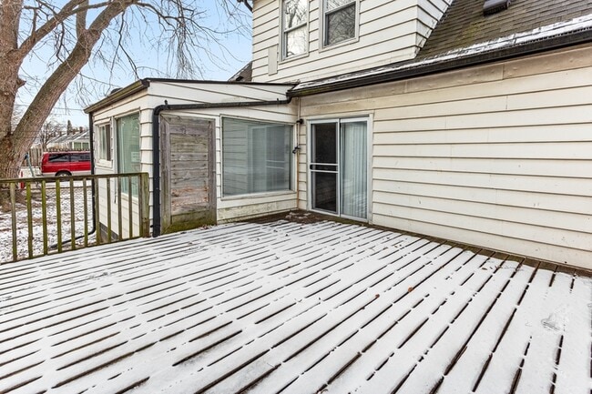 Building Photo - 26330 Pattow St