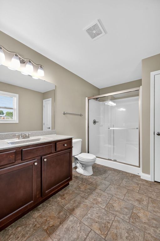 Building Photo - 303 Shadow Trace Dr